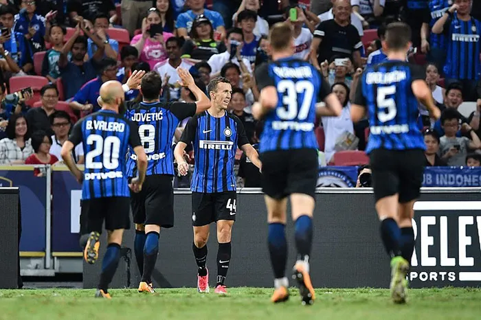Giúp Inter thắng đậm, Icardi vẫn bị chê bai - Bóng Đá
