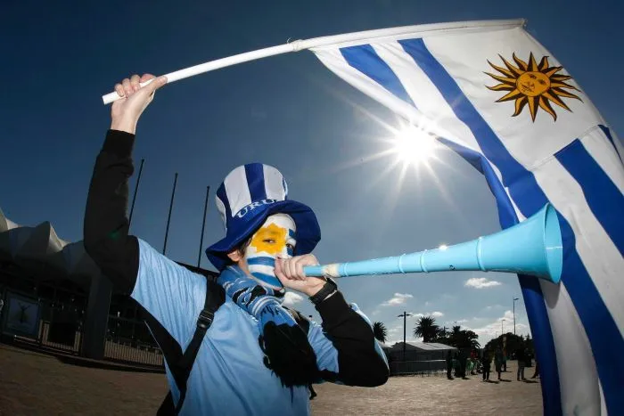 Hãy quên Vuvuzela, đây mới là nhạc cụ mùa World Cup - Bóng Đá