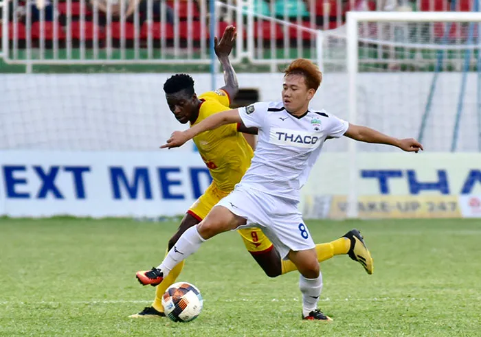 HAGL lần đầu trắng lưới tại V-League 2019: Dấu ấn Lee Tae-hoon - Bóng Đá