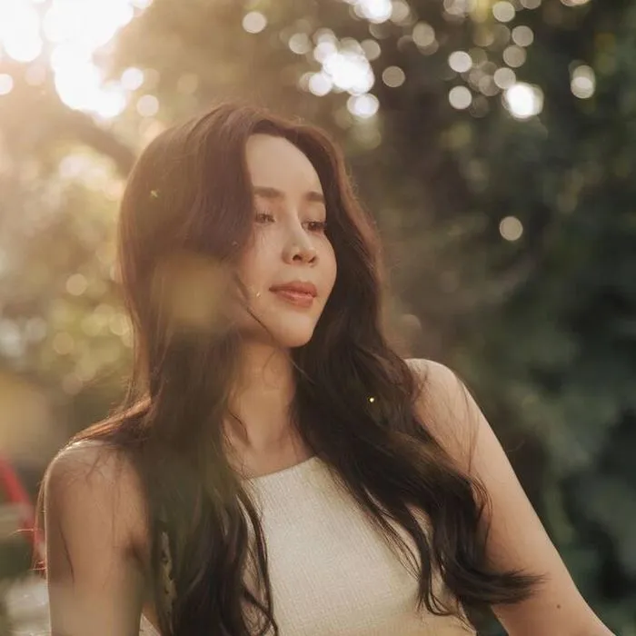 luu-huong-giang-lan-dau-len-tieng-ve-moi-quan-he-voi-ho-hoai-anh (1)