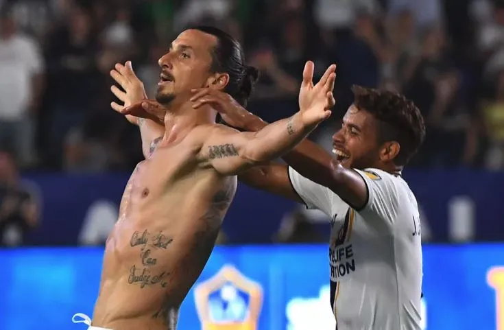 Ibrahimovic lập siêu phẩm đánh dấu cột mốc 500 bàn thắng - Bóng Đá