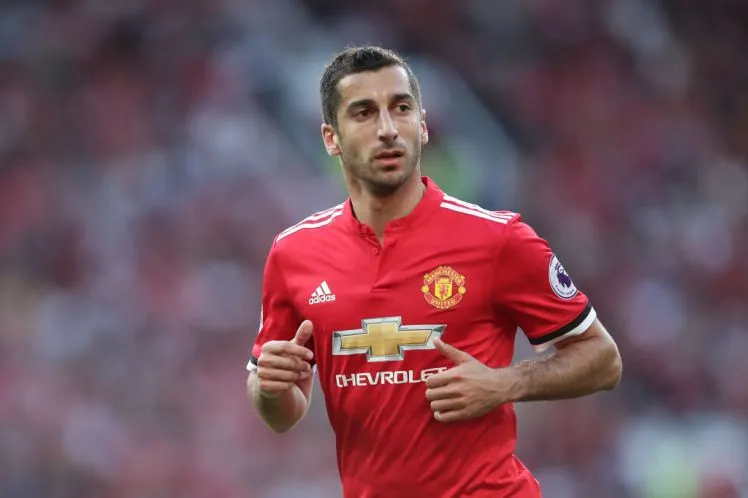 HLV Mourinho xin lỗi Mkhitaryan trước toàn đội Man Utd - Bóng Đá