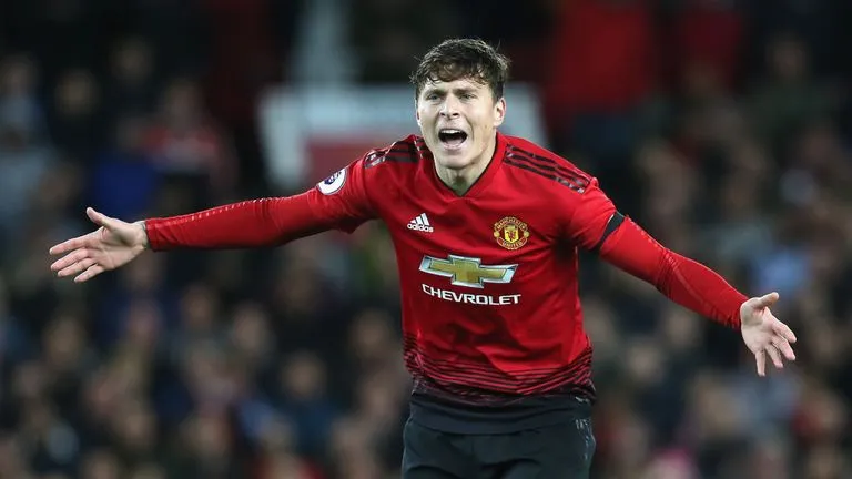 Victor Lindelof - 