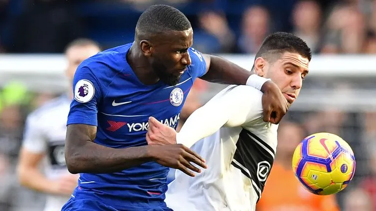 Cặp đôi Chelsea tiết lộ tật xấu 'không thể tin nổi' của Kante - Bóng Đá