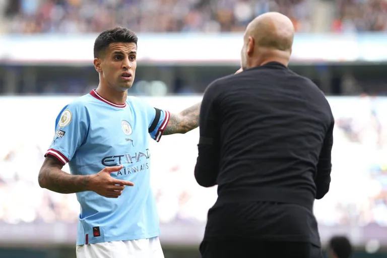 'Thanh trừng' Cancelo, Pep thể hiện quyền lực tuyệt đối - Bóng Đá