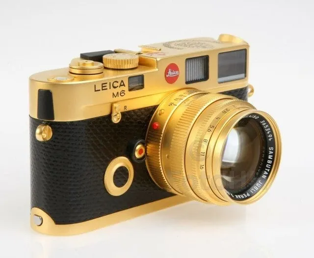 Máy ảnh Leica M6 mạ vàng có giá quy đổi gần 700 triệu đồng - 1 Máy ảnh Leica M6 mạ vàng có giá quy đổi gần 700 triệu đồng - 1