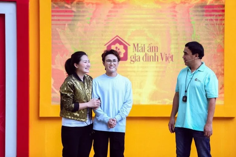ngoc-lan-om-mat-khoc-gian-giua-tiet-lo-thuong-tam-su-voi-di-anh-cha-ruot-show-29-1678175613-691-width780height520