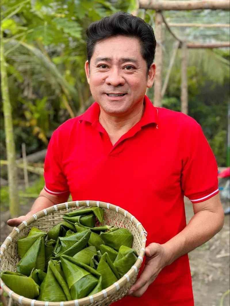 sao-nam-tung-dong-vai-vua-bao-dai-u60-bo-pho-ve-vuon-ngay-ngay-sinh-hoat-trong-choi-la-van-thoa-man-8