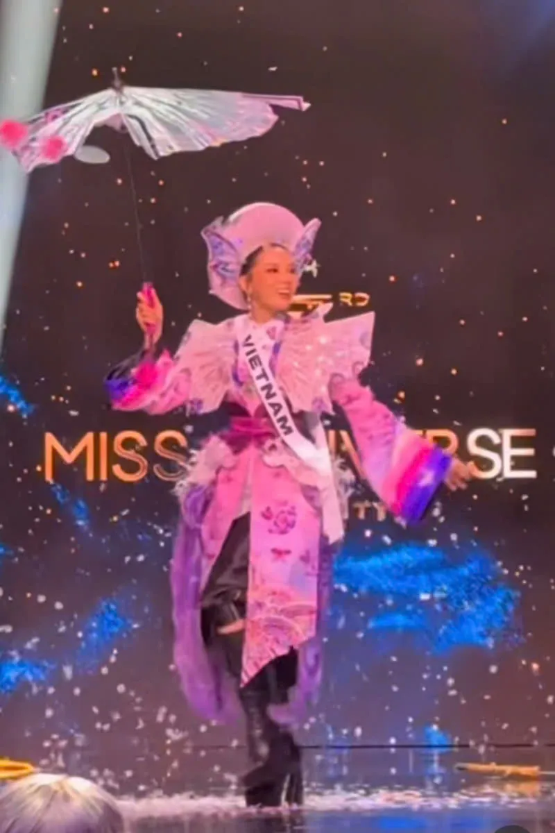 ky-duyen-dien-ao-nhat-binh-noi-bat-trong-phan-thi-national-costume-o-ban-ket-miss-universe-2024