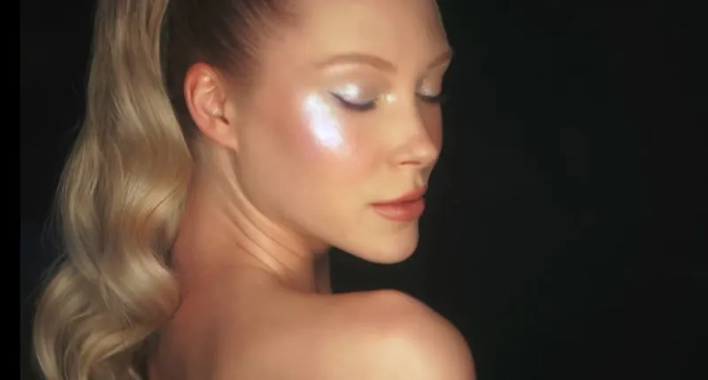 powder-highlighter