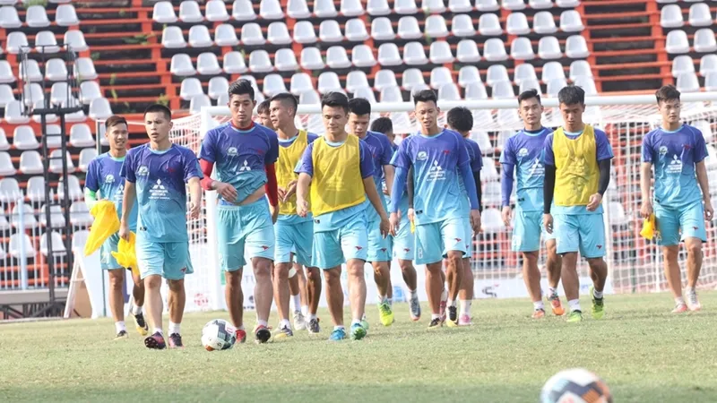 Khó khăn chồng chất, FC Phù Đổng 