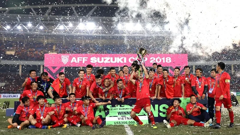 Chuyện hợp đồng của thầy Park: Đừng quên bài học từ Man Utd - Bóng Đá