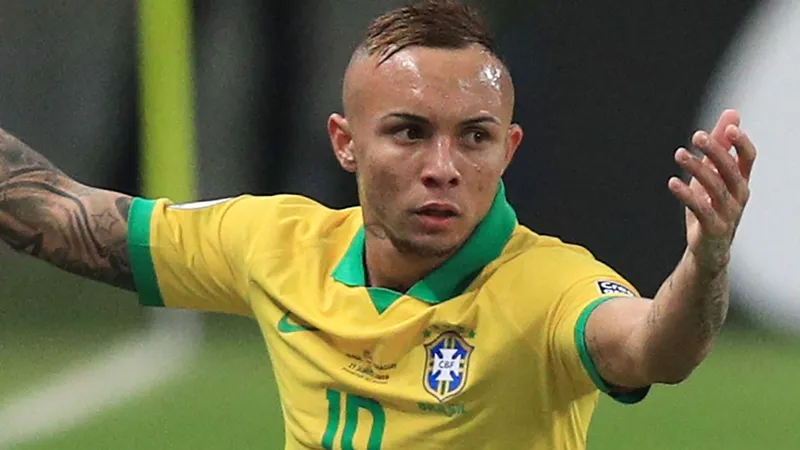 5 gương mặt đáng chú ý có thể cập bến Serie A trong TTCN hè 2019: AC Milan sẽ có