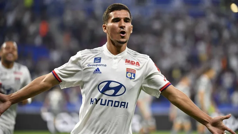 Đội hình tiêu biểu vòng 2 Ligue 1: Lyon áp đảo, vắng bóng PSG - Bóng Đá