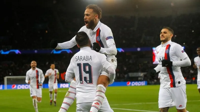 Sau 2 năm, Neymar mới đáp lễ Cavani, NHM PSG xoa tay hài lòng - Bóng Đá