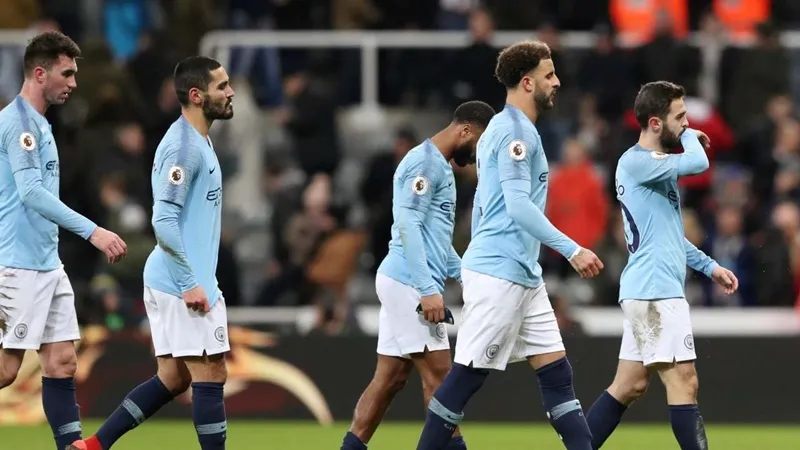 De Bruyne pondering Madrid move? - Bóng Đá