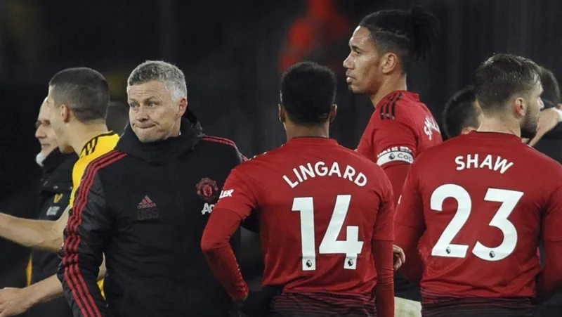 Chuyện hợp đồng của thầy Park: Đừng quên bài học từ Man Utd - Bóng Đá