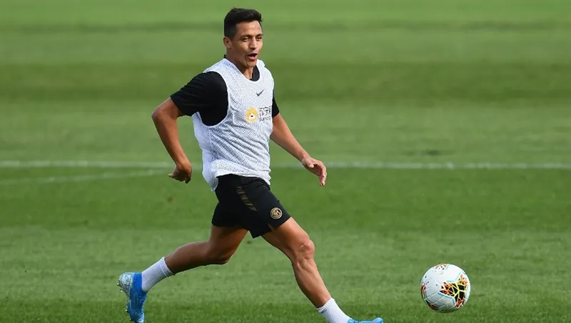 Ảnh Sanchez tập luyện tại Inter Milan - Bóng Đá