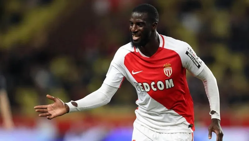 Tiemoue Bakayoko: Ngôi sao tại AC Milan, 