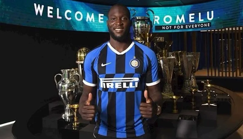 Hình ảnh ấn tượng của Romelu Lukaku trong trận gặp Lecce - Bóng Đá