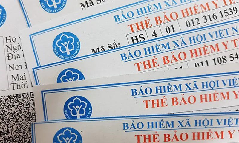 Đối với học sinh, sinh viên mức đóng bảo hiểm y tế hằng tháng bằng 4,5% mức lương cơ sở do ngân sách Nhà nước hỗ trợ 30%, còn học sinh sinh viên tự đóng 70%.