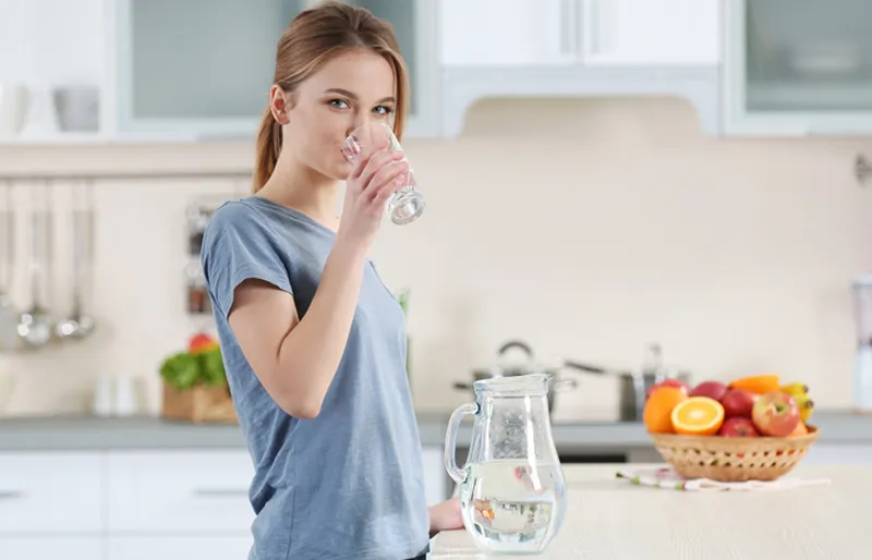 you-shouldnt-drink-water-immediately-before-and-after-meals-7-1501570776005