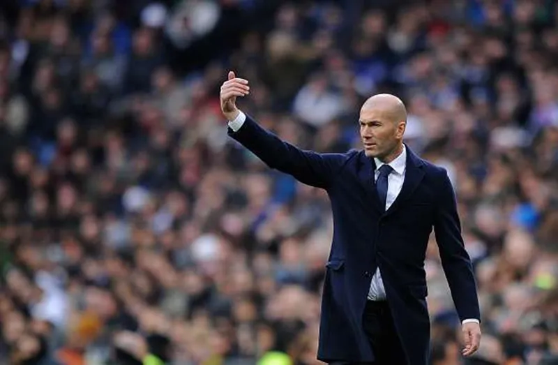 Zidane: Buông tay để làm người chiến thắng vĩ đại nhất ở Real - Bóng Đá