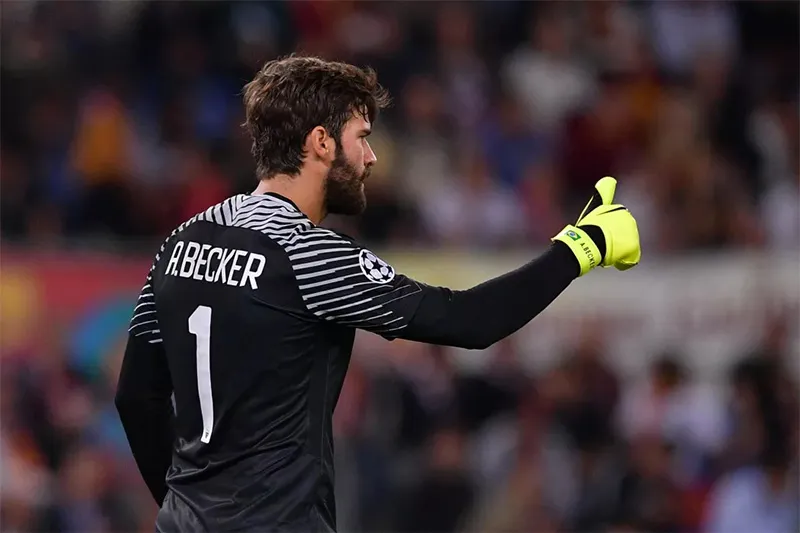 Alisson Becker, chứng nhân cho đêm 'ác mộng' của Barcelona - Bóng Đá