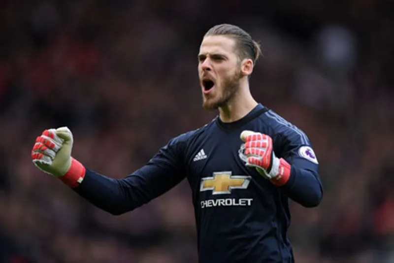 De Gea nói gì khi sánh ngang thành tích với Van der Sar? - Bóng Đá