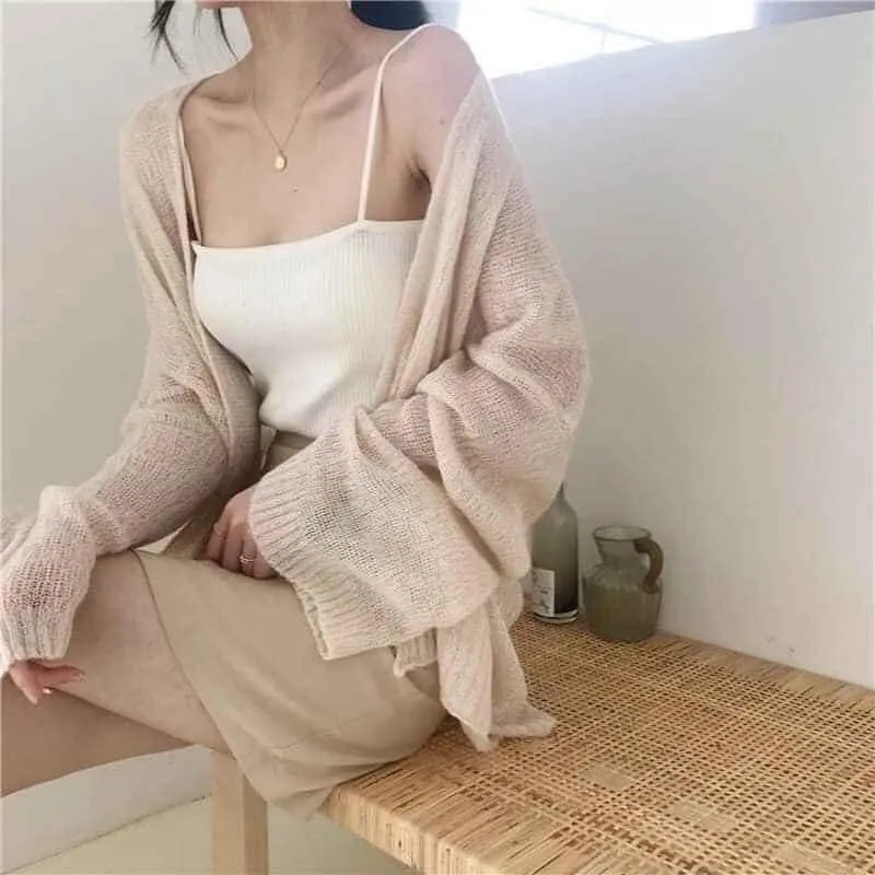 Cardigan mỏng cũng là