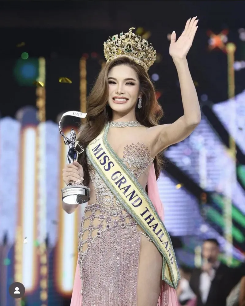 miss-grand-thai-lan-dang-quang-la-ai-