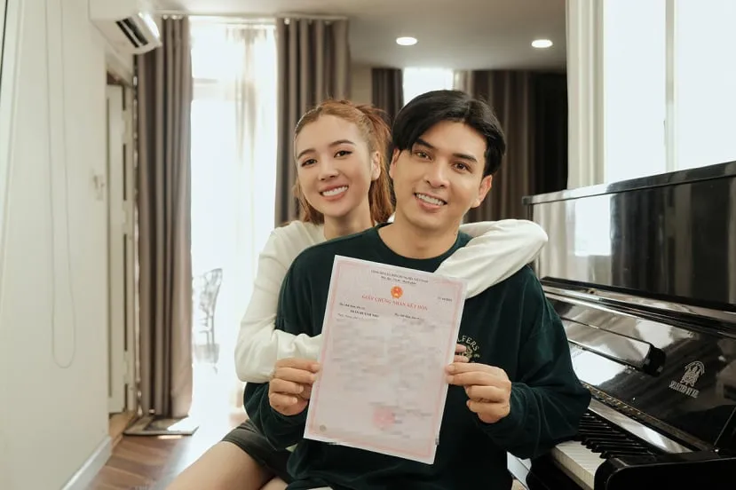ba-xa-ho-quang-hieu-dien-vay-cuoi-netizen-goi-ten-bao-anh-kem-duyen-4