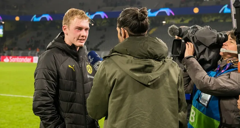 Lội ngược dòng điên rồ, người hùng Dortmund phát điểu 1 điều đanh thép - Bóng Đá