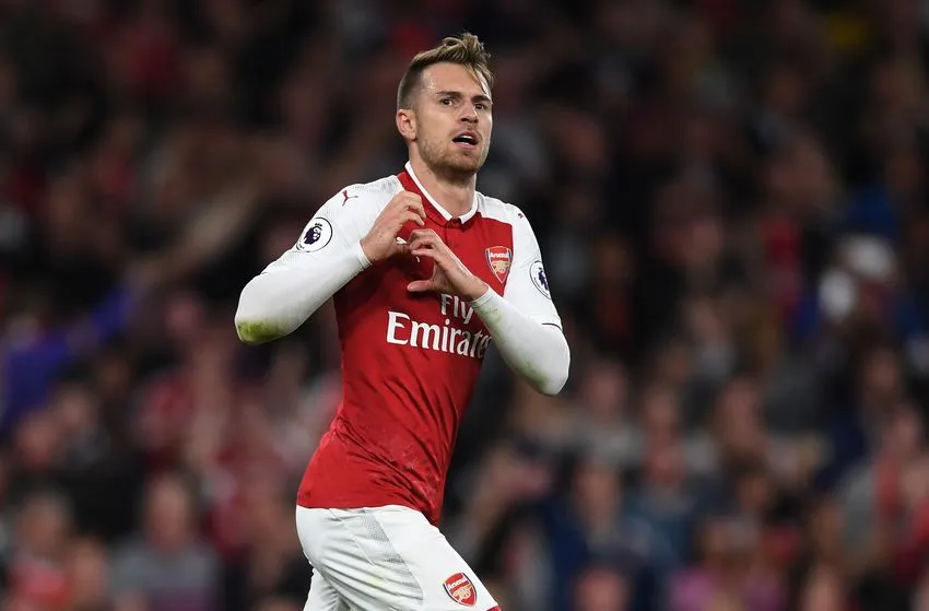 Arsenal ra tối hậu thư cho Ramsey: Kí hợp đồng hoặc bị rao bán - Bóng Đá