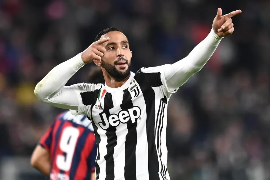 Arsenal tham gia cuộc đua giành sao nổi loạn của Juve (Benatia) - Bóng Đá