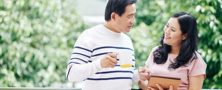 Nỗi sợ thứ hai của phụ nữ đối với đàn ông ở độ tuổi 50 xuất phát từ những kỳ vọng và áp lực chung của xã hội đối với nam giới ở độ tuổi này.