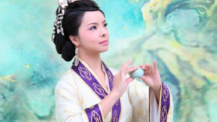 Tư thế đứng đúng cần phải “Đứng ngay thẳng”, tức là đứng thẳng, ngay ngắn, vững vàng, tự nhiên... (Ảnh minh họa)