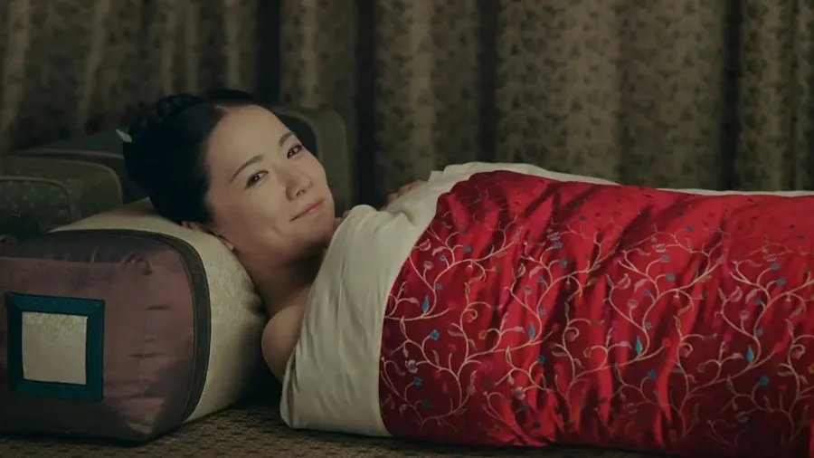'Nằm không nằm ngửa, ngồi không dạng chân
