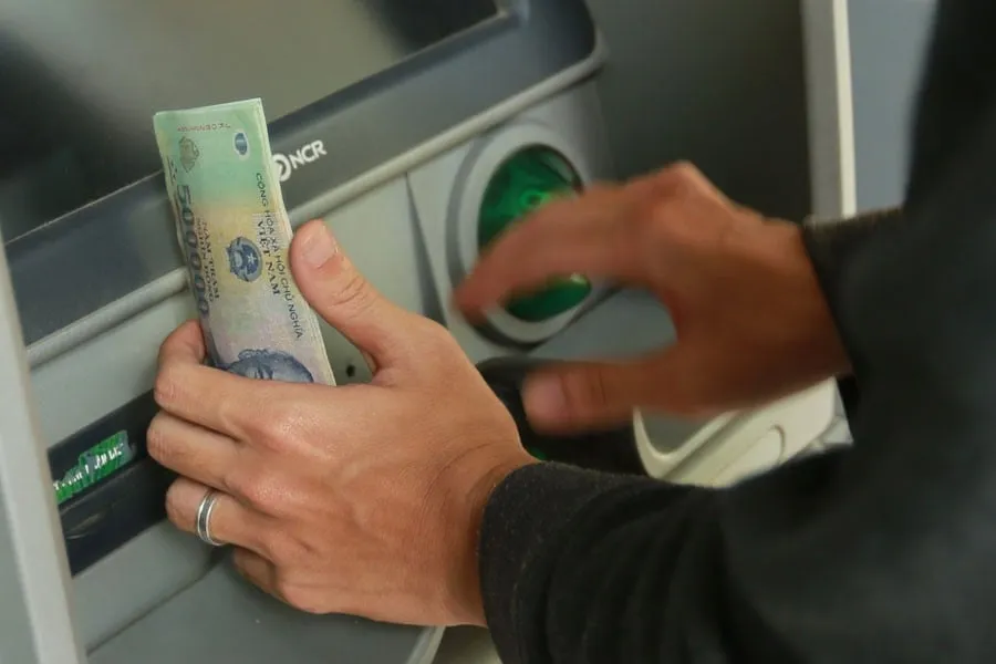 Những thay đổi khi dùng thẻ ATM 