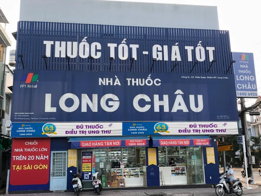 FPT Long Châu đã có gần 700 nhà thuốc, hơn 6.000 dược sĩ chuyên môn cao và là đối tác chiến lược của nhiều hãng dược phẩm lớn trong, ngoài nước.