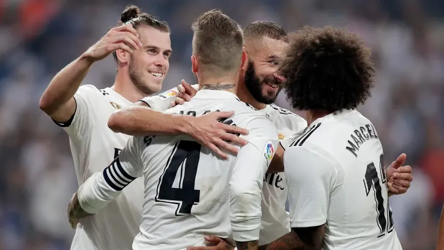 Benzema phủ nhận rời Real - Bóng Đá