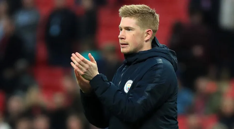 Man City phơi áo tại London, tại sao De Bruyne