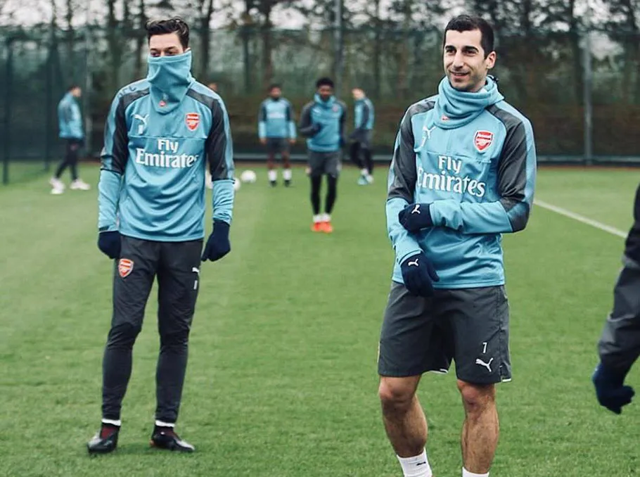 Arsenal sút Ozil + Mkhitaryan - Bóng Đá