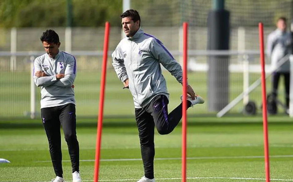 Hết Man Utd, phòng thay đồ Tottenham bắt đầu nổi sóng - Bóng Đá