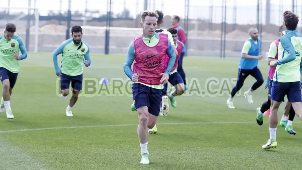 barca tập luyện - Bóng Đá