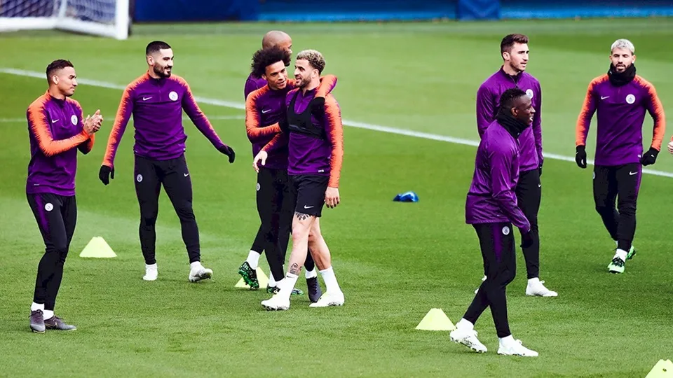 Man City tập  - Bóng Đá