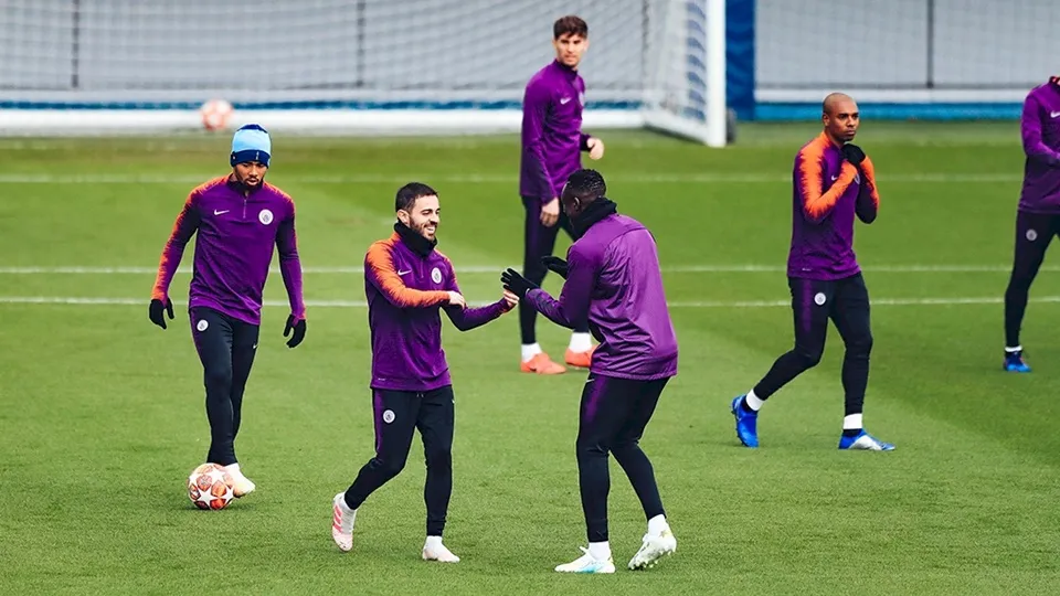 Man City tập  - Bóng Đá