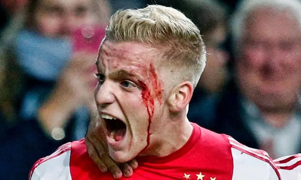 Wesley Sneijder on Donny van de beek (Real Madrid) - Bóng Đá