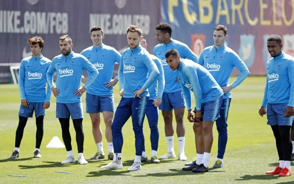 Barca tập - Bóng Đá
