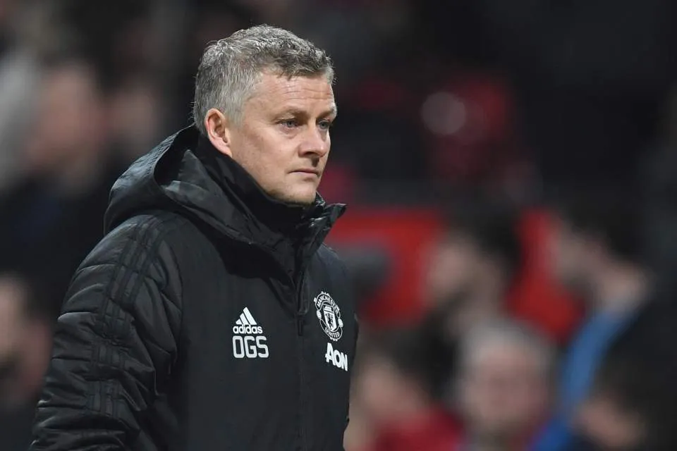 Man United won't force players to return amid coronavirus crisis - Solskjaer - Bóng Đá